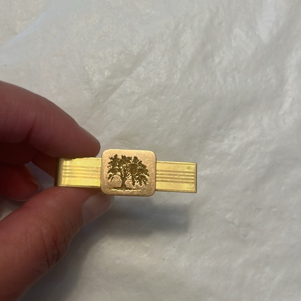 Balfour gold tie clip